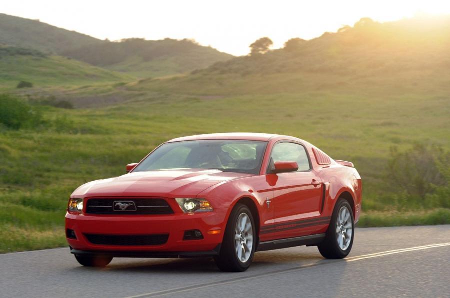  Ford Mustang V6 2011 года  (фото 70 из 93)